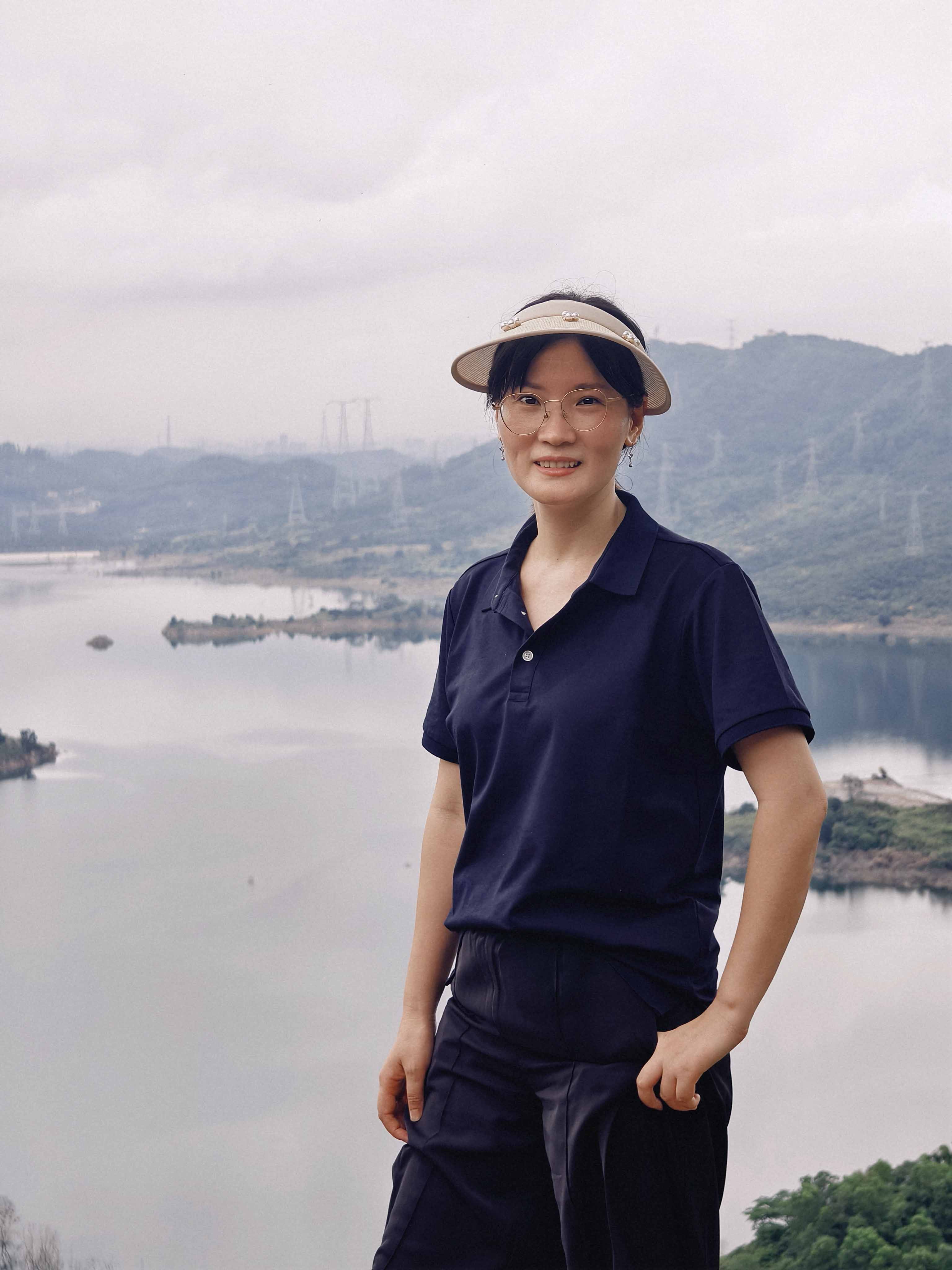 久信達(dá)科技公司員工齊聚光明區(qū)蠄蜍石，開(kāi)啟活力爬山之旅暨團(tuán)建活動(dòng)(圖3)