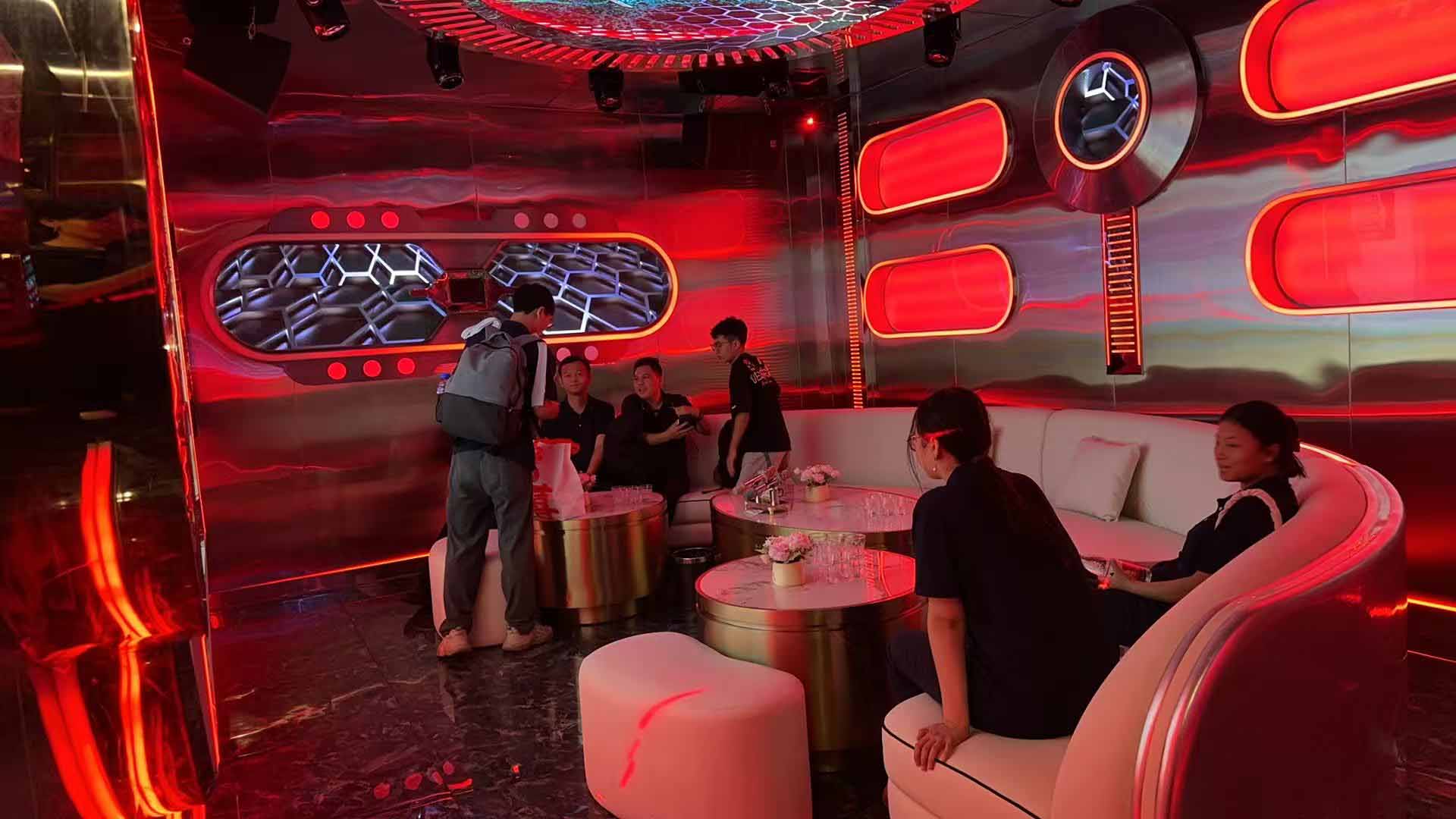 久信達(dá)科技公司員工齊聚光明區(qū)蠄蜍石，開(kāi)啟活力爬山之旅暨團(tuán)建活動(dòng)(圖6)